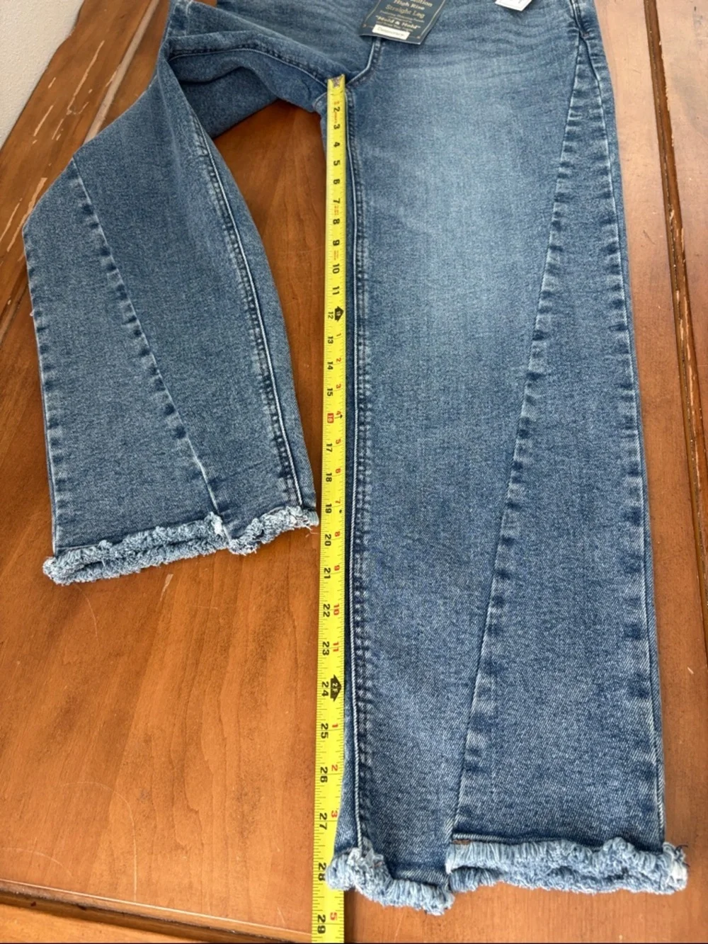 Democracy NWT AbSolution High Rise Medium Wash Straight-Leg Jeans Size 10